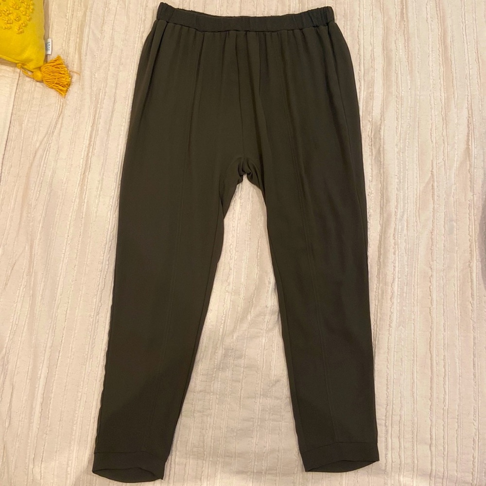 Joggers - Picture 1 of 3
